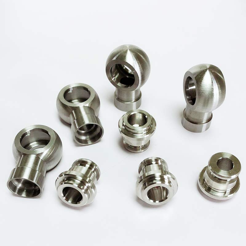 Auto parts fitting and banjo 